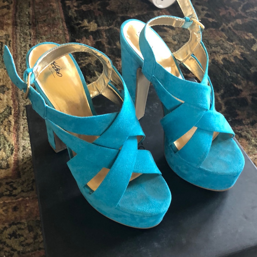 Mossimo heels